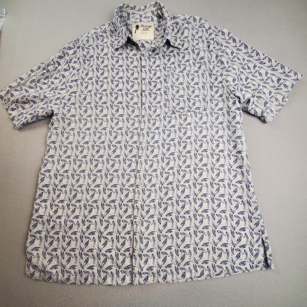 Vintage Silk Circa 1969 Mens Button Up 100% Silk Size XL Tropical Hawaiian Shirt